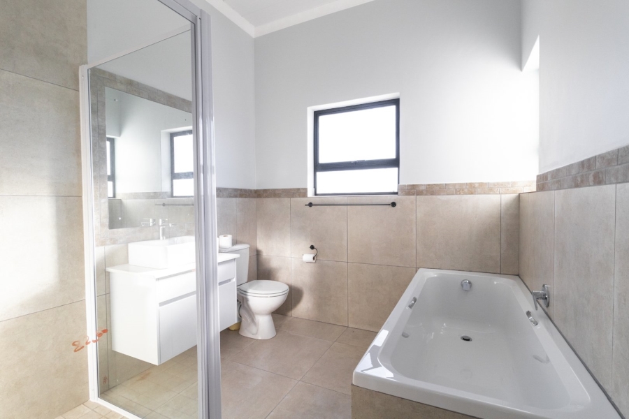 4 Bedroom Property for Sale in Da Gama Bay Western Cape